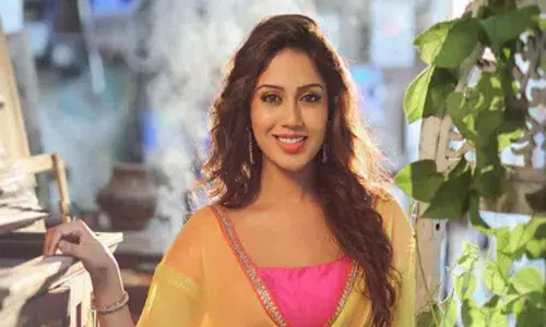 Beware of fake accounts, Allu Arjuns heroine