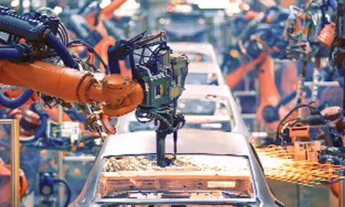 India sees steep fall in manufacturing