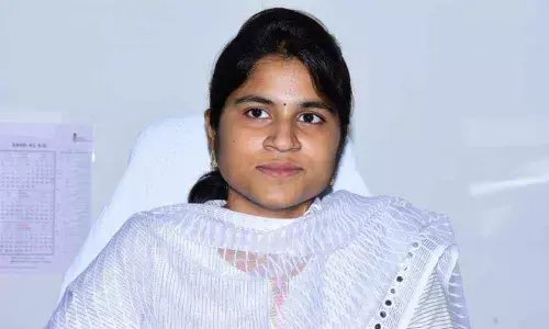 Karimnagar: Shops to be opened on odd & even system says Civic chief Valluri Kranthi