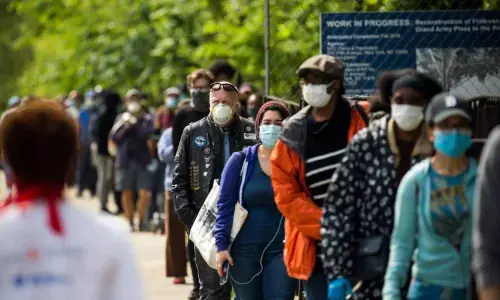 California minorities facing more health, economic risks