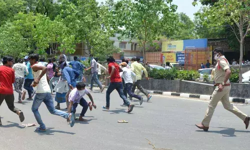 Hanamkonda: Migrant workers feel restless