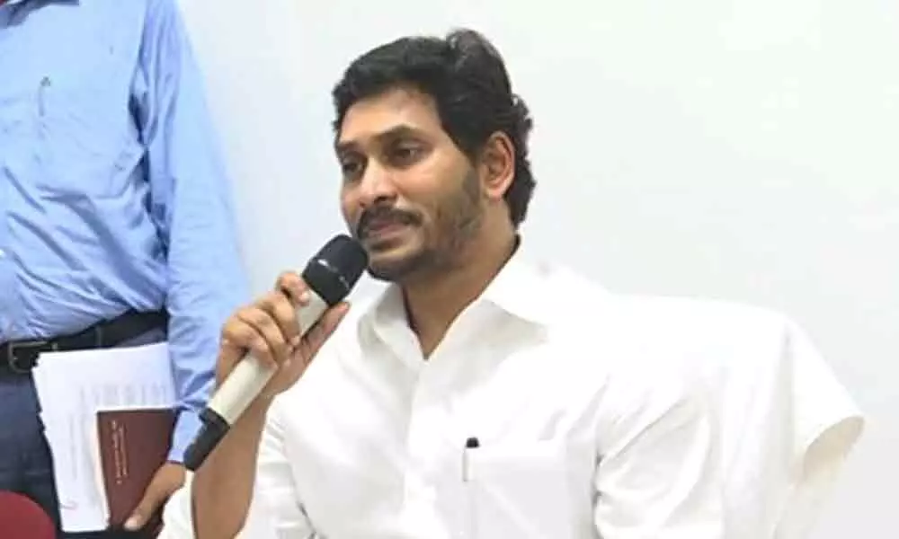 CM YS Jagan consoles Vizag gas leakage victims, announces Rs. 1 crore ex-gratia to deceased