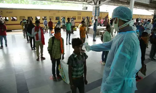 300 Biharis back in Telangana to work in rice mills