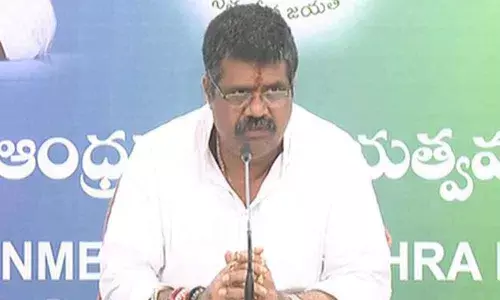 People should not come to villages until the expert committee gives report on Vizag gas leak incident, Avanthi Srinivas asserts