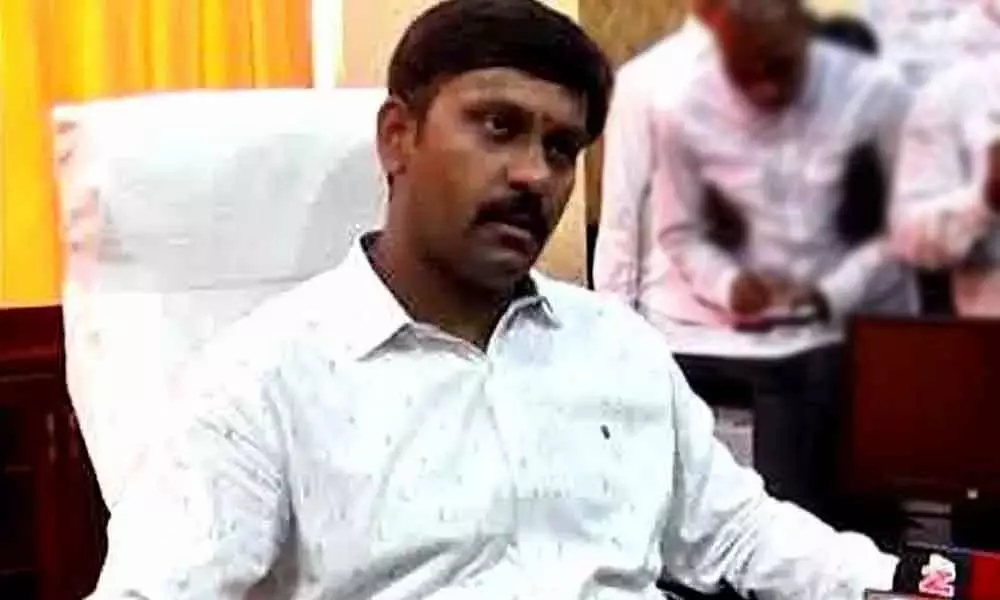 Kadapa: Collector CH Harikiran has issued standing instructions seizer of Tamilnadu borders