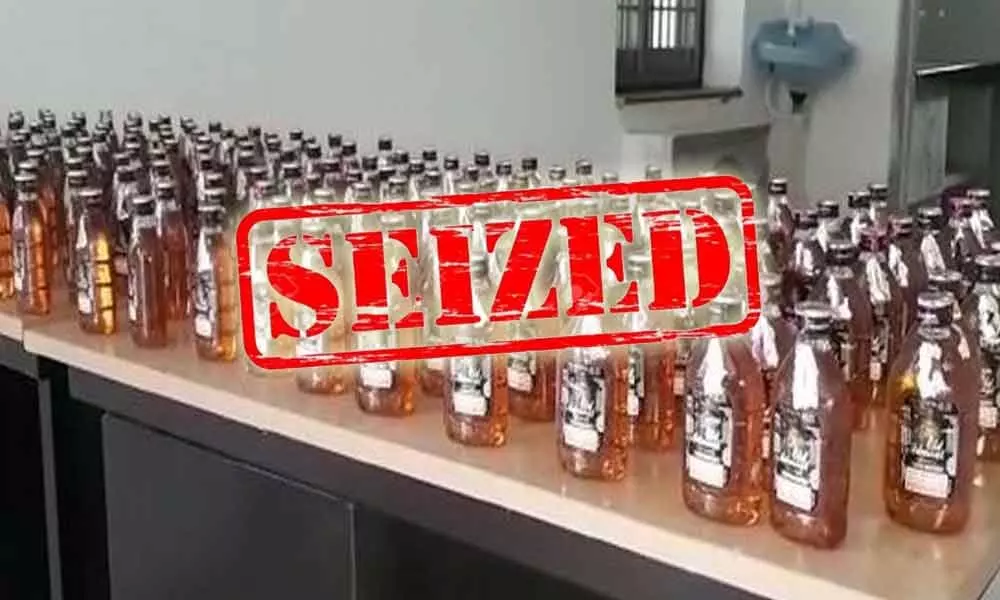 356 Telangana liquor bottles seized in Krishna district
