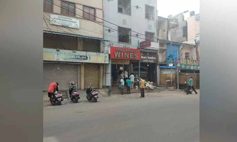 Hyderabad: Sobered up tipplers find wine too costly on 3rd day of shop opening
