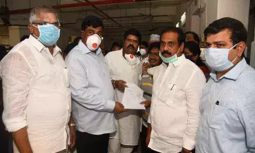 Compensation disbursed to kin of deceased killed in Visakhapatnam gas leak incident