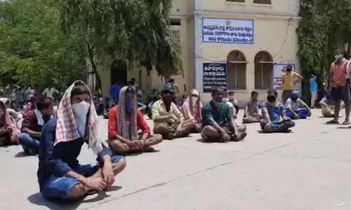 Odisha migrants stage protest in Kurnool