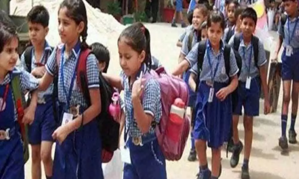 Child Rights Protection Commission directs Telangana govt to instruct schools not to collect fee during COVID-19