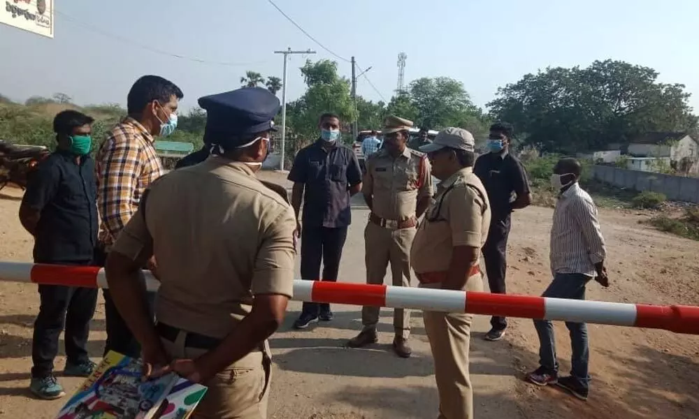 Andhra Pradesh: Liquor smuggling from Telangana State continues unabated