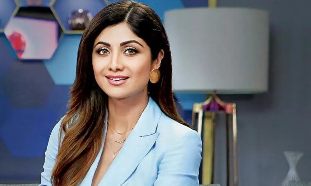 Sanitizing Hands: Shilpa Shettys Unique Way Of Creating Awareness Among The People