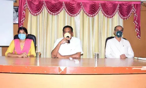 Karimnagar: Women societies told to establish vermi compost units by Mayor Y Sunil Rao