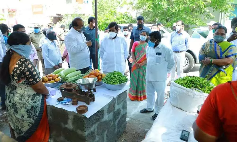 Suryapet: Minister G Jagadish Reddy inaugurates vegetable markets
