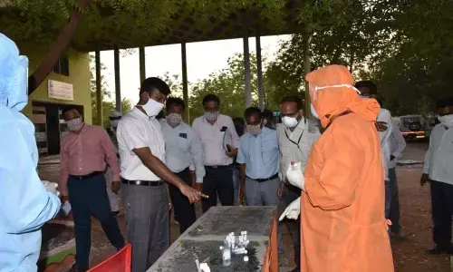 Kadapa Collector Ch Harikiran said Migrant Transit Quarantine Centre established for migrants Kadapa Collector Ch Harikiran said Migrant Transit Quarantine Centre established for migrants