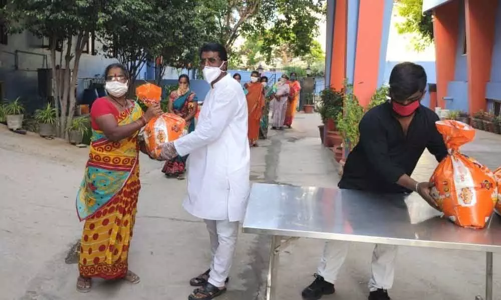 Tirupati: Ambedkar Global Law College chairman distributes essentials to poor