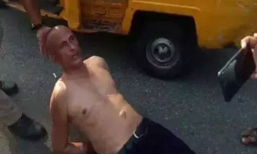 Visakhapatnam:  Suspended Narsipatnam doctor creates flutter