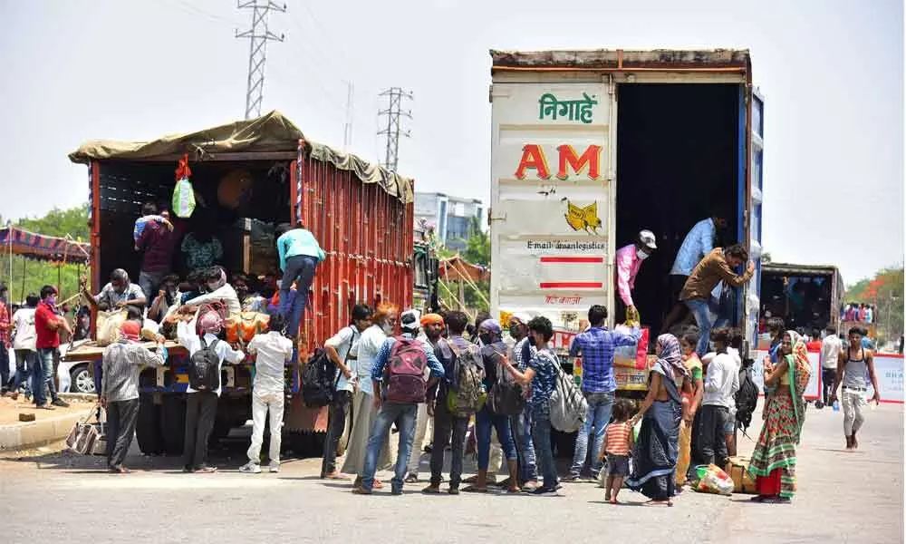 Hyderabad: Truckers fleece migrant workers