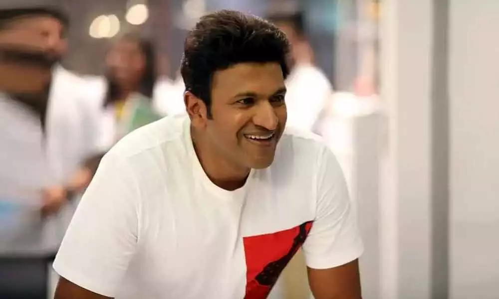 Puneeth Rajkumar Proves Hes Truly A Power Star, Keeps The Show Going