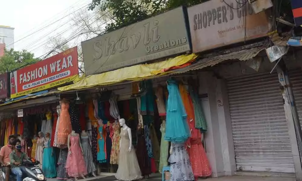 Hyderabad: Shops to operate on alternate days