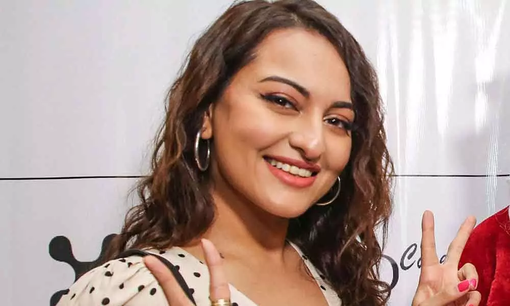 Sonakshi Sinha happy to be with loved ones