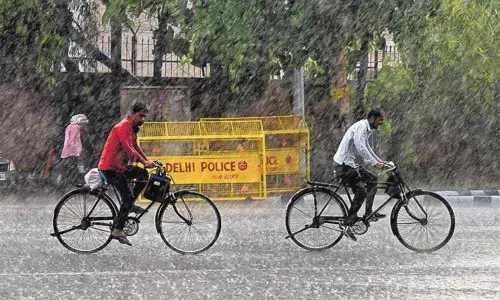 Lockdown impact: 15-year-old girl cycles 1,200 kms to bring father home from Gurugram to Bihar