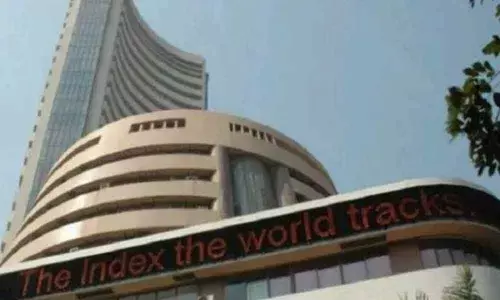 Markets end higher on gains in Reliance, HDFC twins