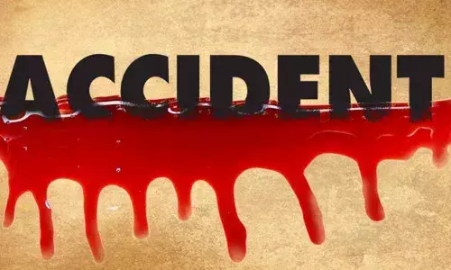 Child run over by truck as parents rush to catch bus