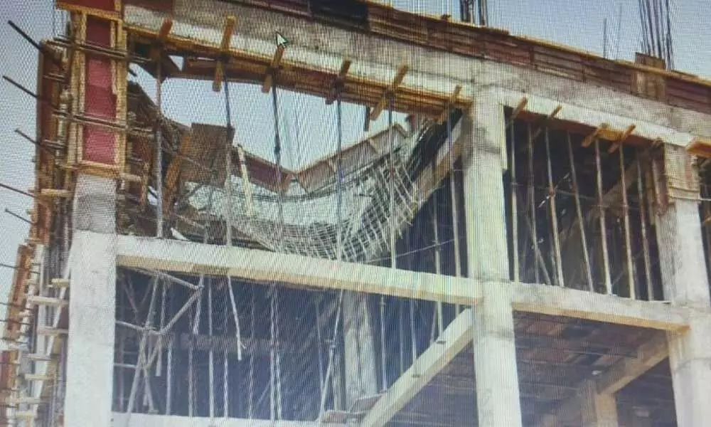 Four construction workers injured in roof collapse at Yadadri shrine