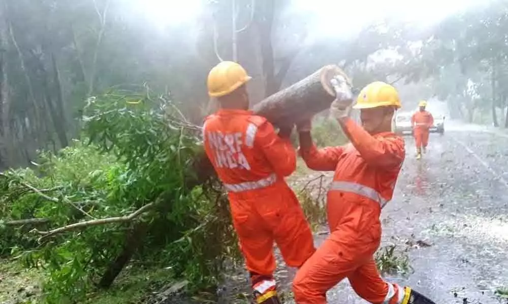 4 additional NDRF teams airlifted