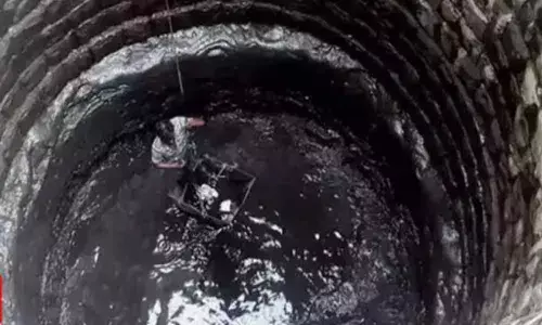 Five of family including 3-year-old found dead in open well in Warangal