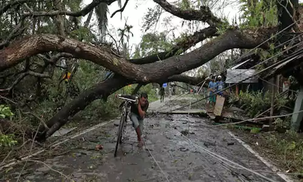 Cyclone Amphan: PM Modi, Mamata Banerjee Conduct Aerial Survey Of Cyclone-Hit Areas
