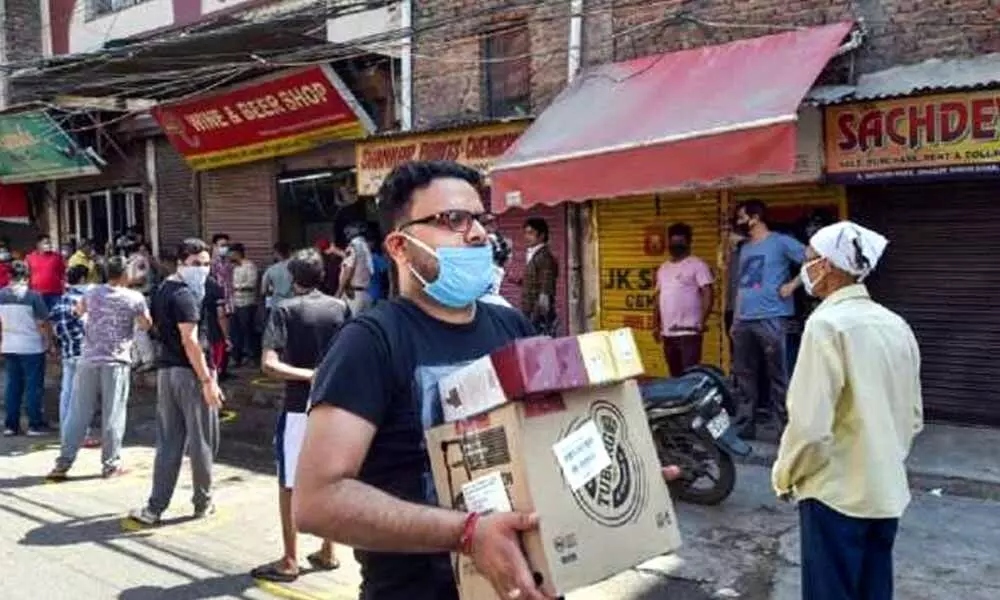 Delhi: Private Liquor Shops Open Today On Odd-Even Basis
