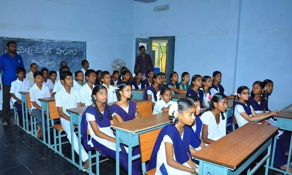 AP Government to provide free uniform to 9th, 10th class students
