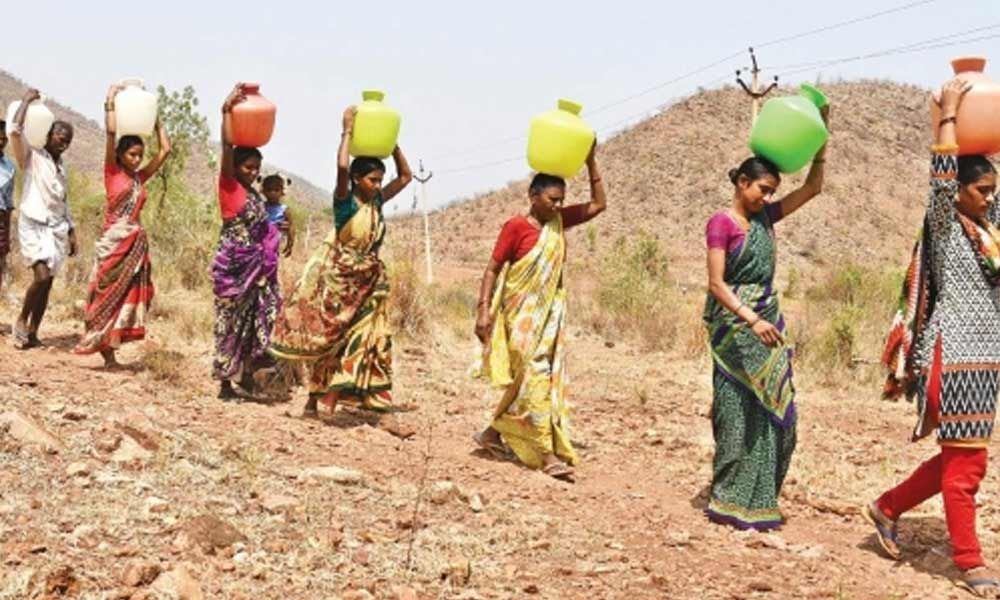 Villages reel under water crisis in Kadapa - The Hans India
