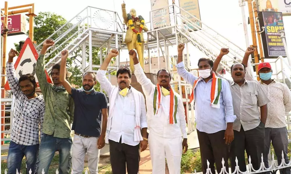 Tirupati: Congress leaders hail High Court verdict on Dr Sudhakar Reddy