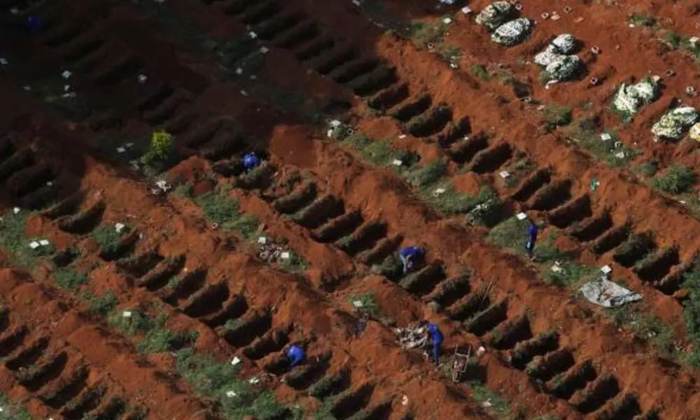300 unmarked graves for pandemic victims dug in Mexico