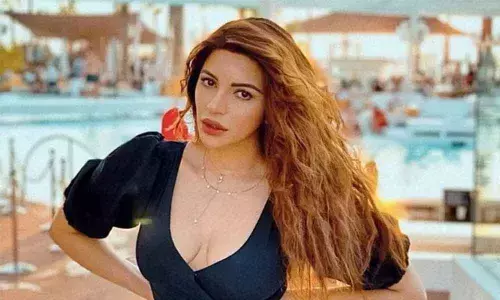 Shama Sikander donates money on Eid