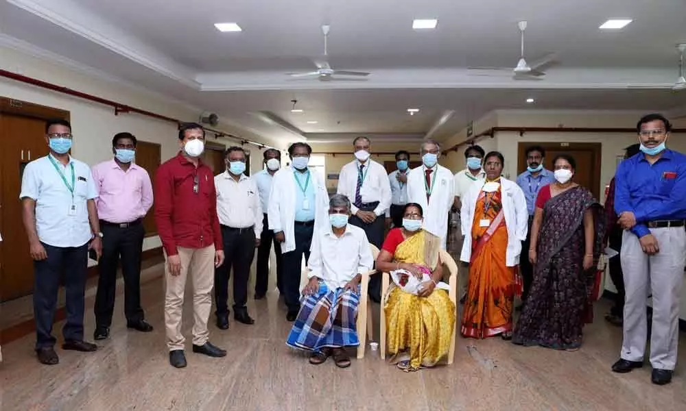 SRM hospital, Kattankulathur, cures 13 with Allopathy, Siddha medication