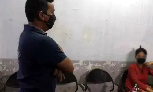 Top Income Tax official held in  a brothel house in Hyderabad