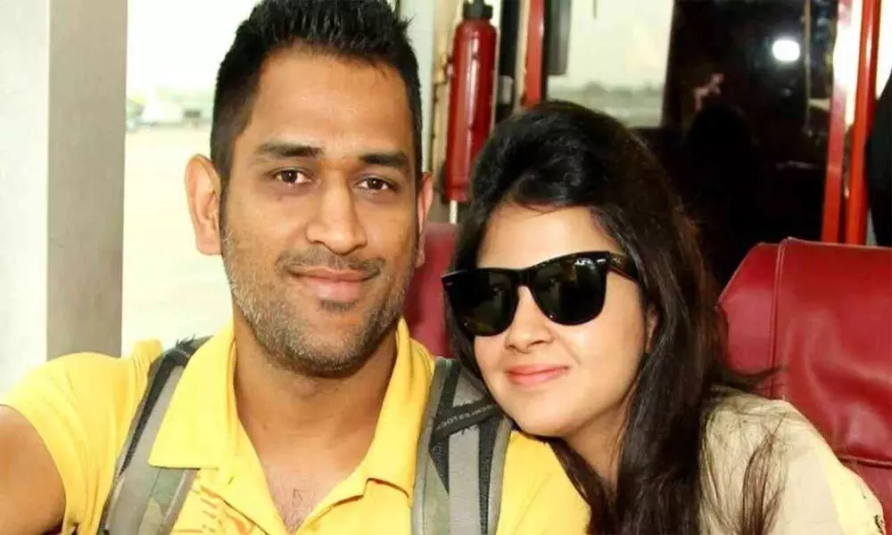 Get a life: Sakshi quashes rumours of MS Dhonis retirement