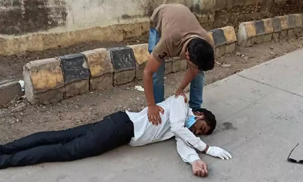MP health worker collapses in heat, no help for 25 min