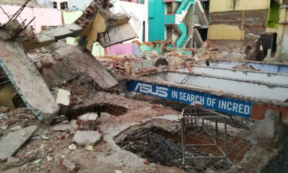 Tirupati: A boy dies in building collapsed incident