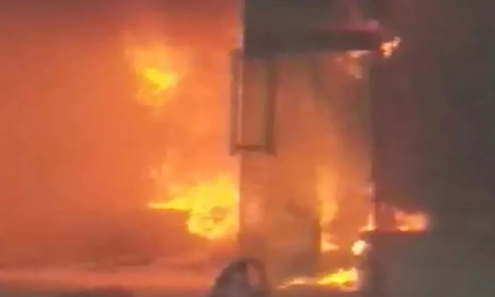 Delhi: Fire breaks out at Nirman Bhawan
