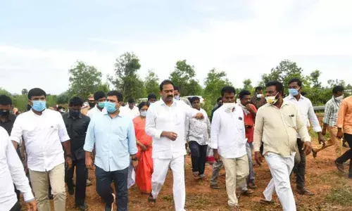 Visakhapatnam: Officials told to take measures to tackle season diseases