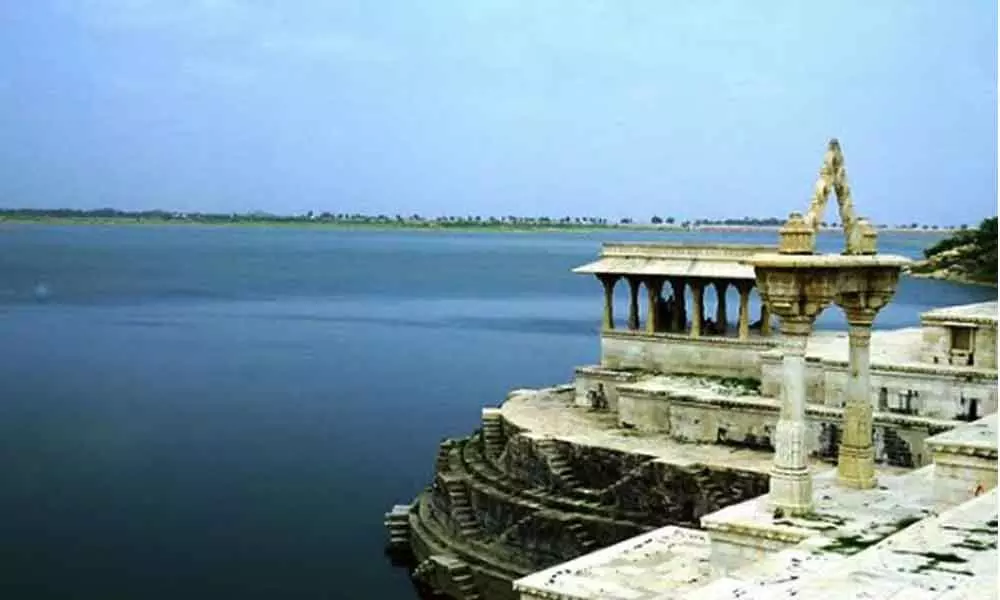 Water Management: Tale of two historic cities