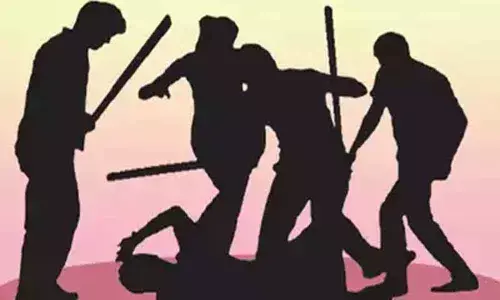 Forest officials attacked in Nalgonda, 6 injured