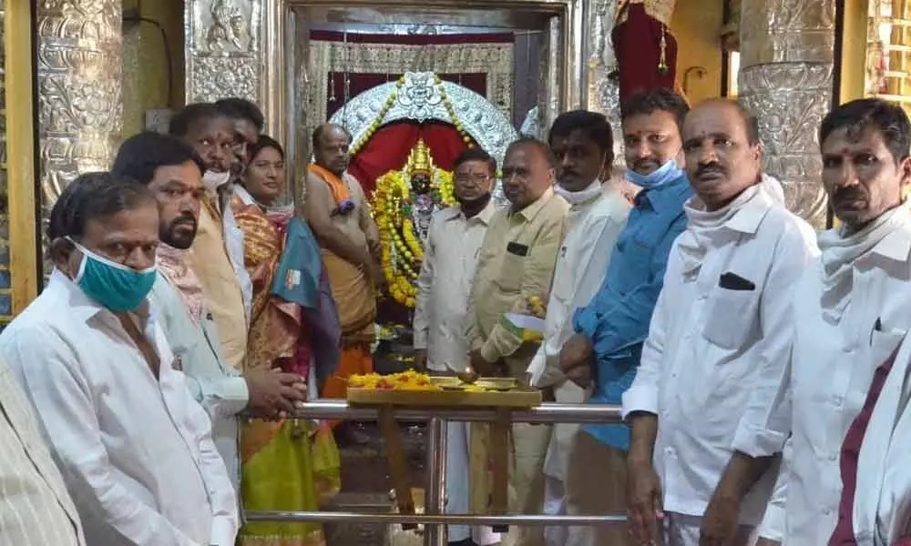 Hyderabad: Lal Darwaza temple makeover begins