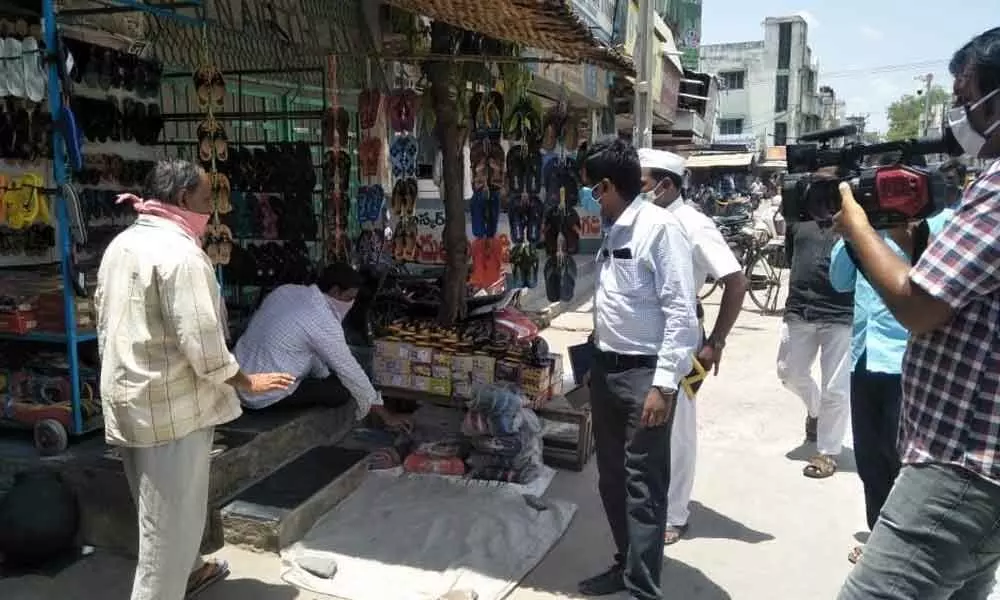 Kurnool: Civic chief DK Balaji says shops not permitted in red zones