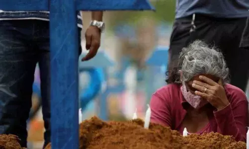 Hard-hit Brazil removes corona data from government website